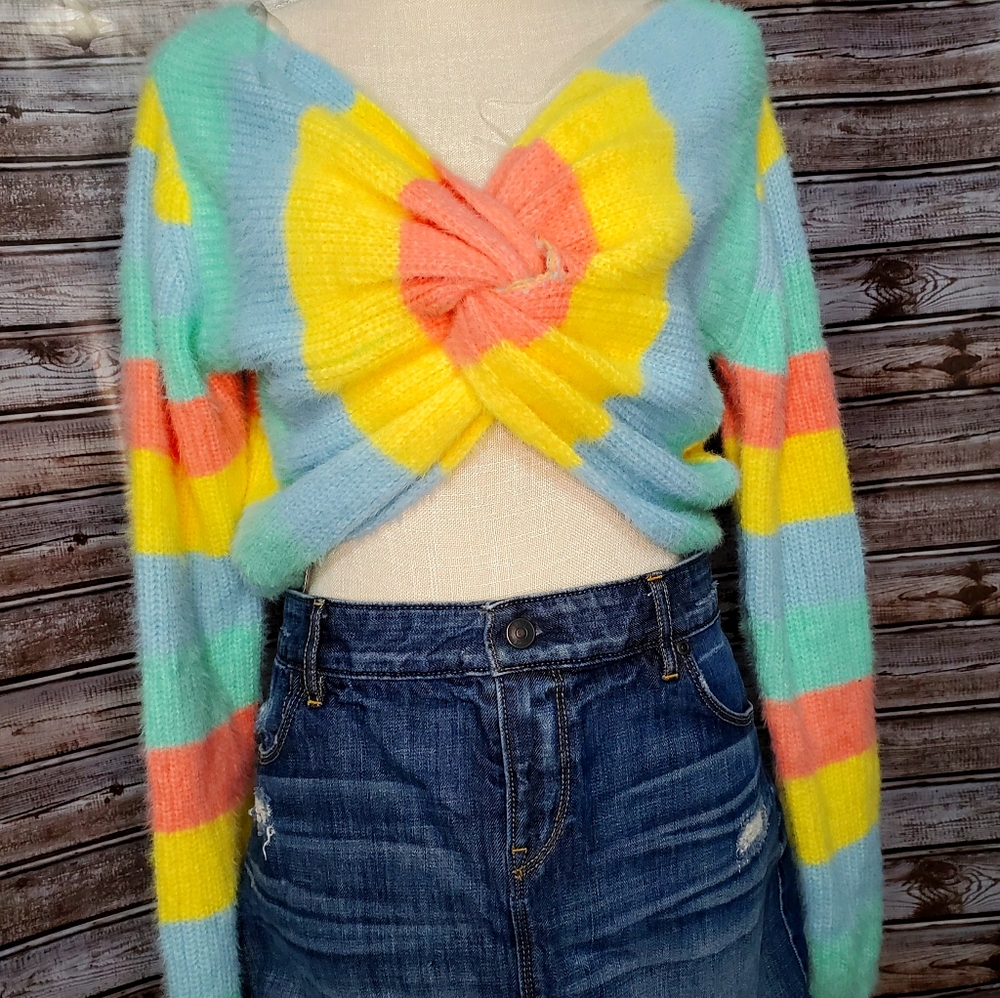 Multi colored crop long sleeve sweater